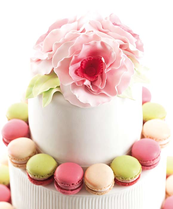 Luxemburgerli Heaven wedding cake