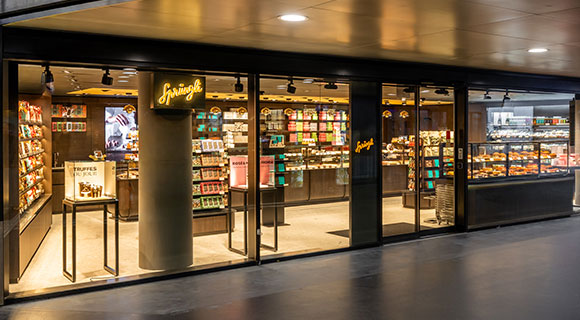 Sprüngli store, Railway station Zug